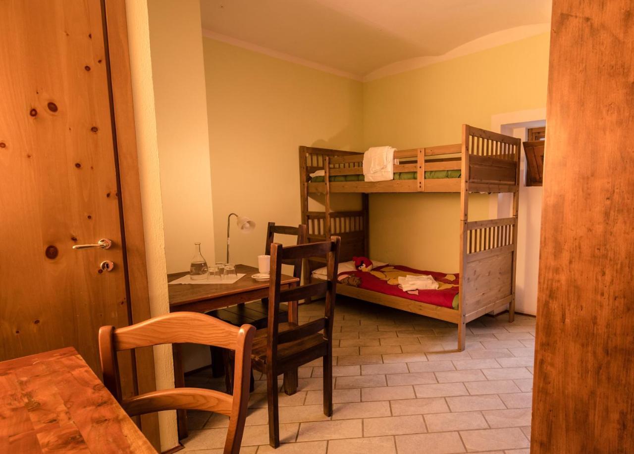 Agriturismo Gallo Cortemilia Δωμάτιο φωτογραφία